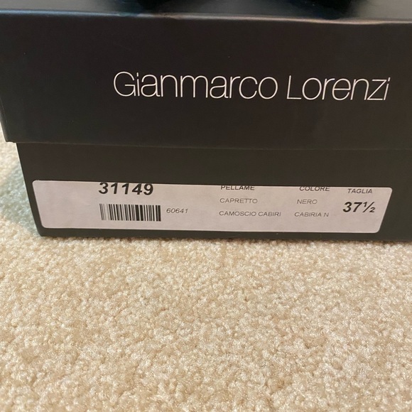 Gianmarco Lorenzi Pointed Black Heels with Cross Stitch Design on Back - Picture 6 of 7